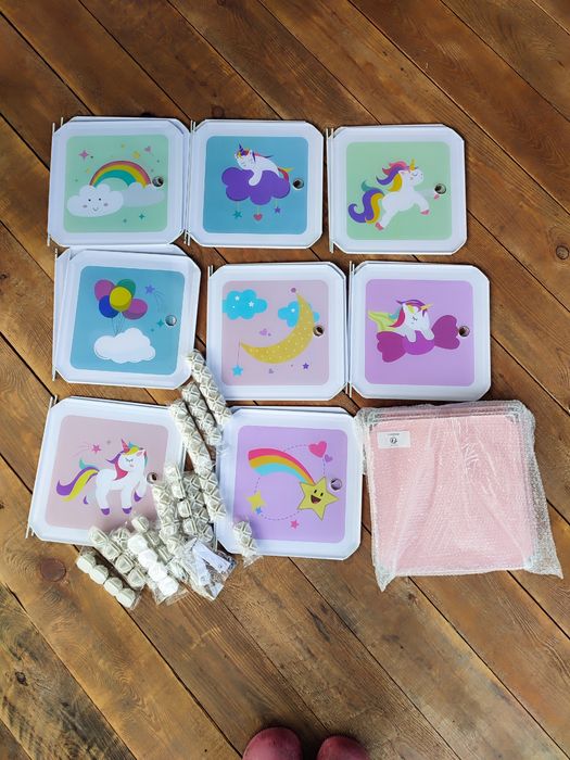 Składany regał dla dziewczynki