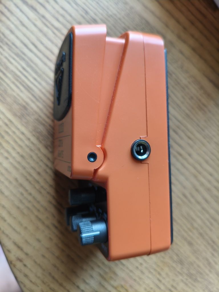 Behringer SuperFuzz SF300