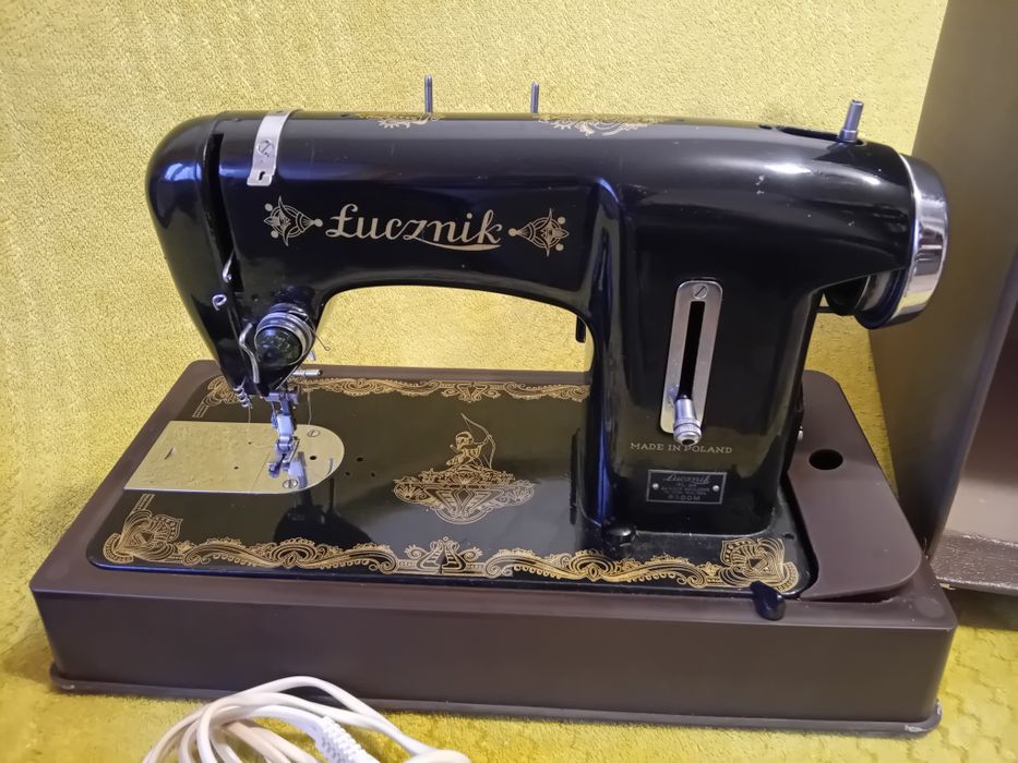 Stara Maszyna do szycia Łucznik KL.90