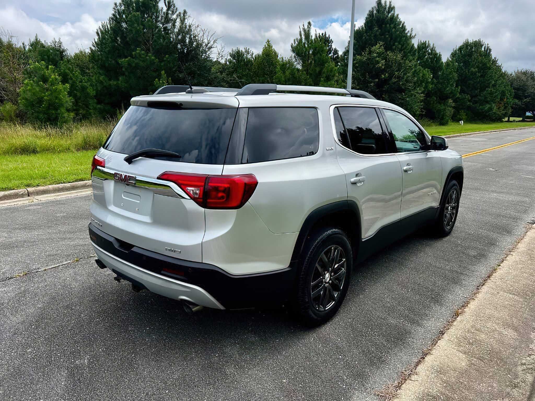 2019 GMC Acadia SLT-1