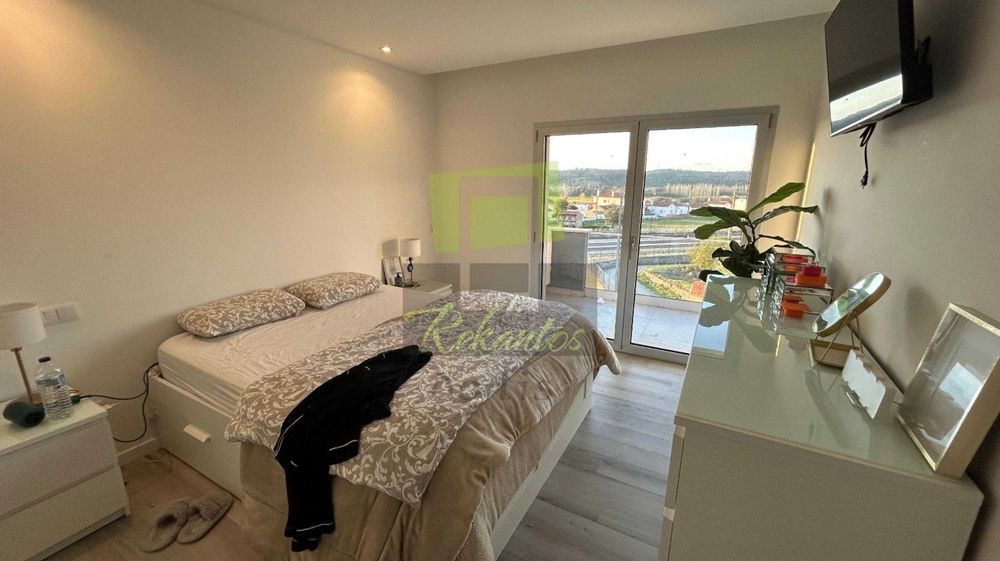 Apartamento T2 na Sismaria – Leiria, Último Andar, Vista Panorâmica