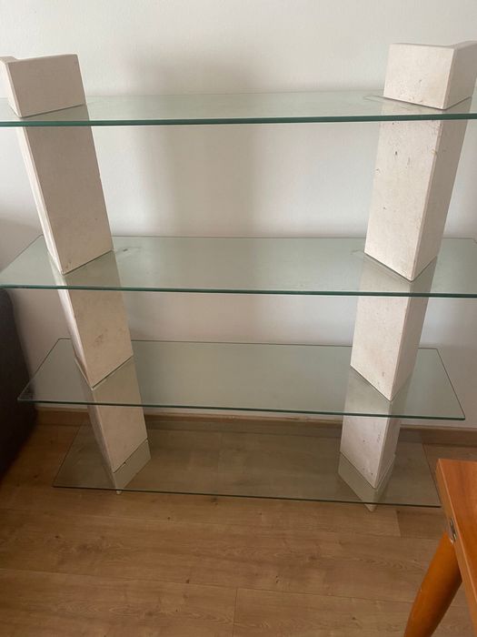 Móvel de vidro e Mármore