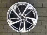 AUDI A3 S3 20 felga aluminiowa 19 cali 8Y0601025R