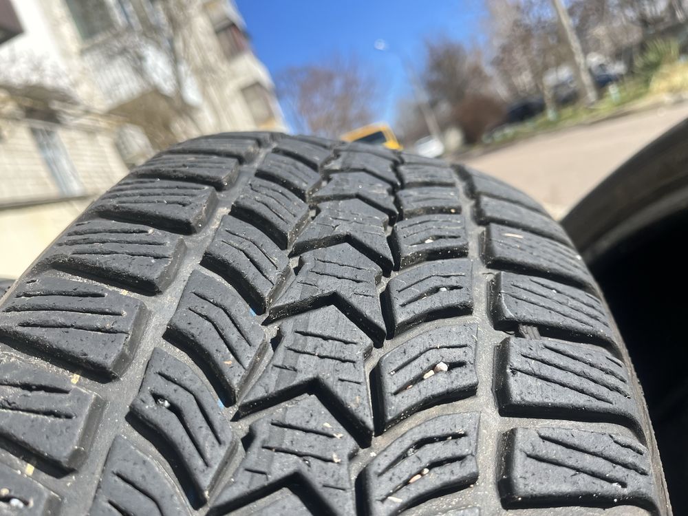 Продам резину 225/55 r17 Frigo hp2