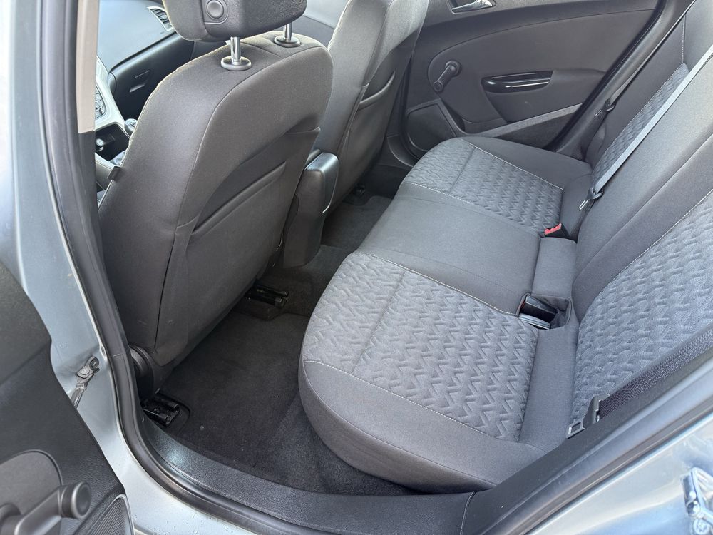 Opel Astra j LIFT 1.4 benzyna swiezo sprowadzony z Niemiec
