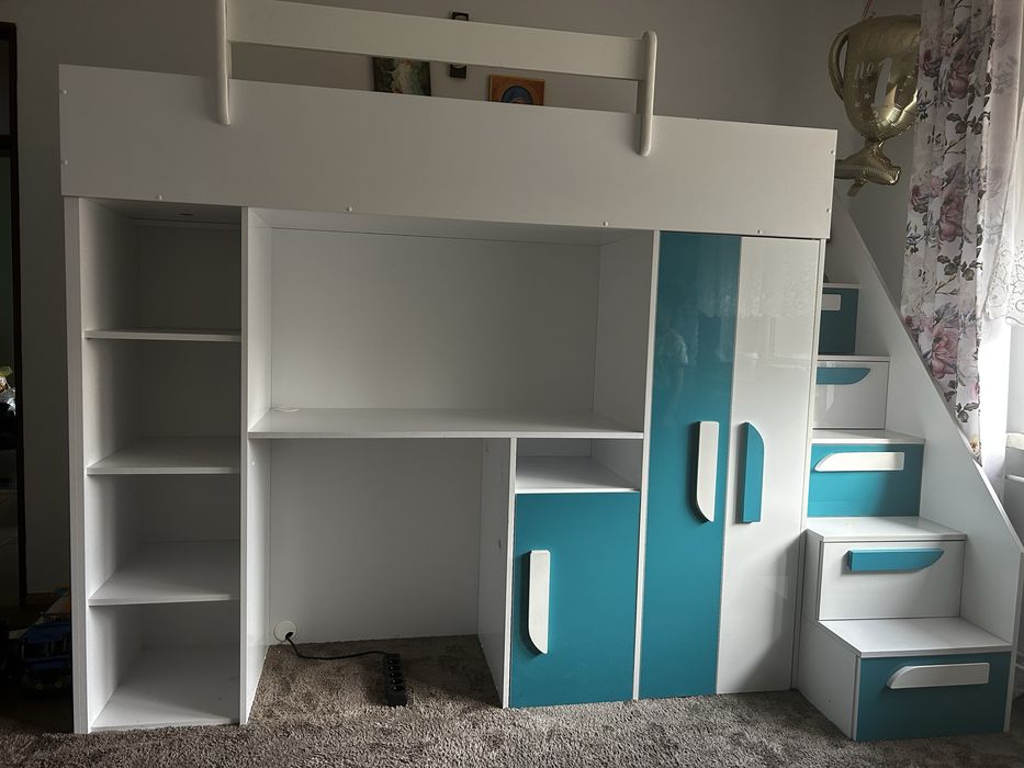 Łóżko piętrowe z biurkiem rezerwacjado 10.11