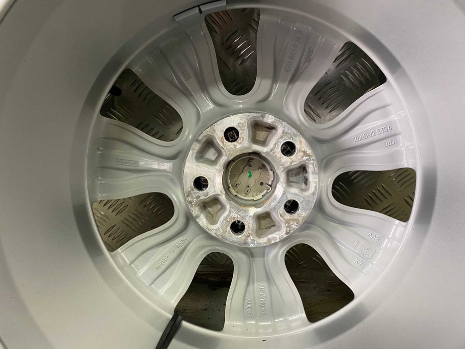 Koła Audi A1 Skoda 7x16 et 34 5x100 215/45R16 Continental Adax Koźle