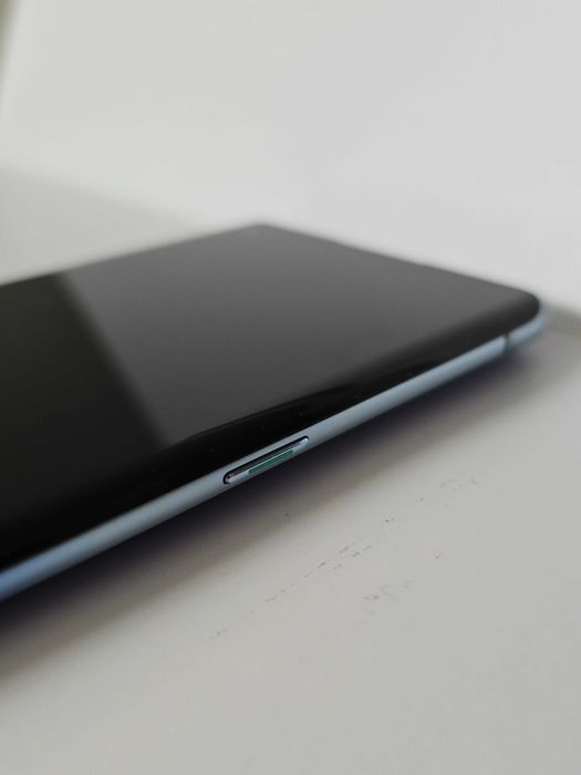 Telefon Oppo Reno 3 Pro używany, w bardzo dobrym stanie