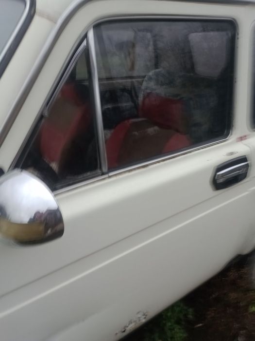 Автомобіль Нива Ваз 2121