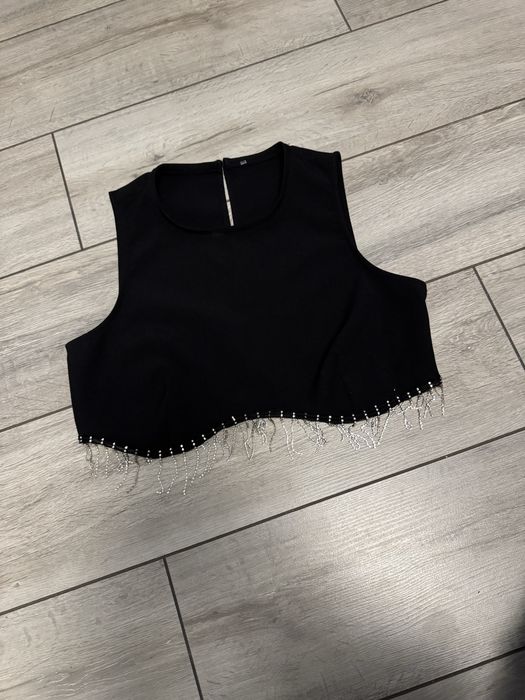 Лот жіночого одягу