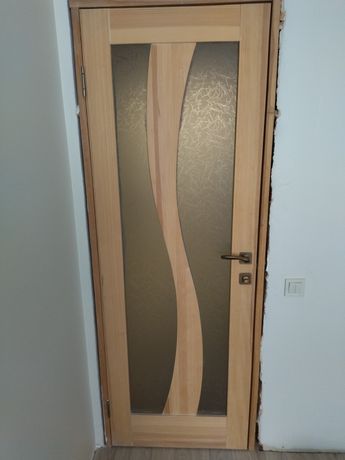 Двери из натурального дерева