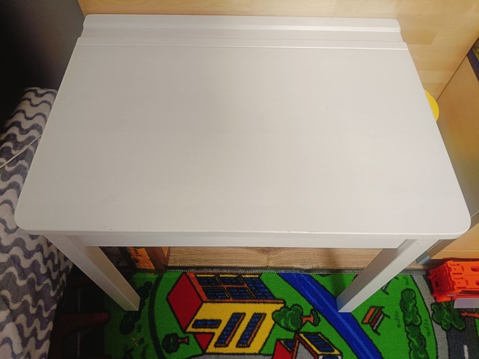 Stolik Ikea Sundvik plus krzeselka