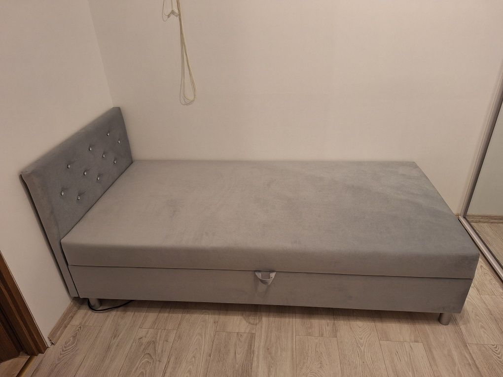 Łóżko tapczan szary