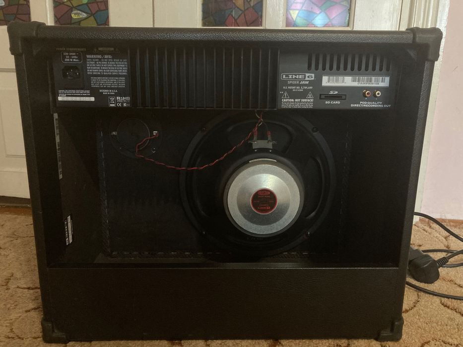 Line 6 Spider Jam комбік з безліччю можливостей