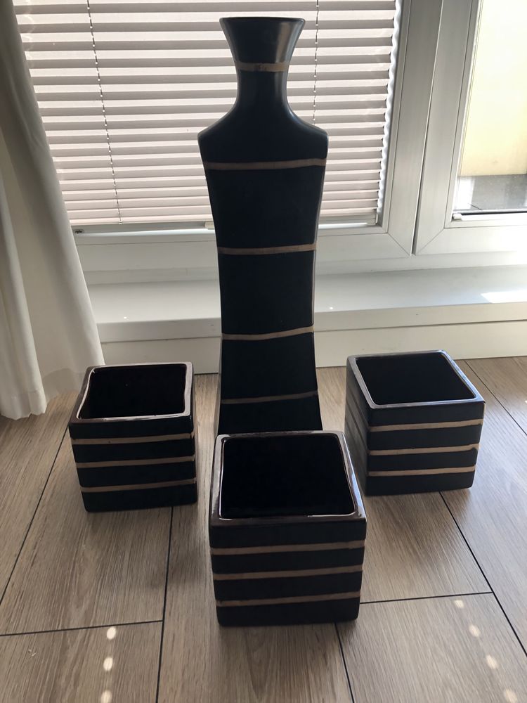 Komplet wazon i 3 oslonki Vox