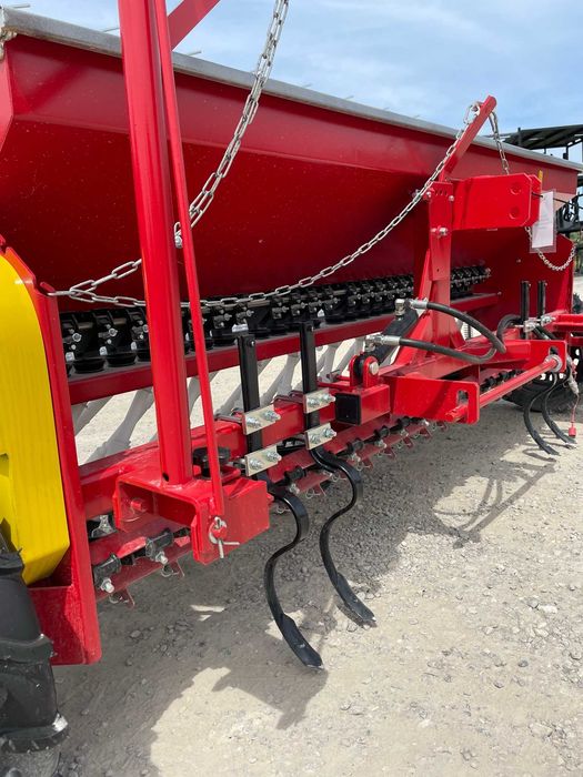 Siewnik zbożowy s107+znaczniki hydrauliczne+pomost - dowóz cała PL