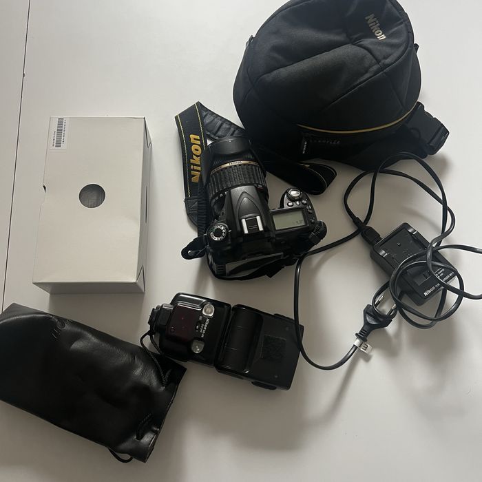 Aparat Nikon D90 obiektyw 18-105 VR