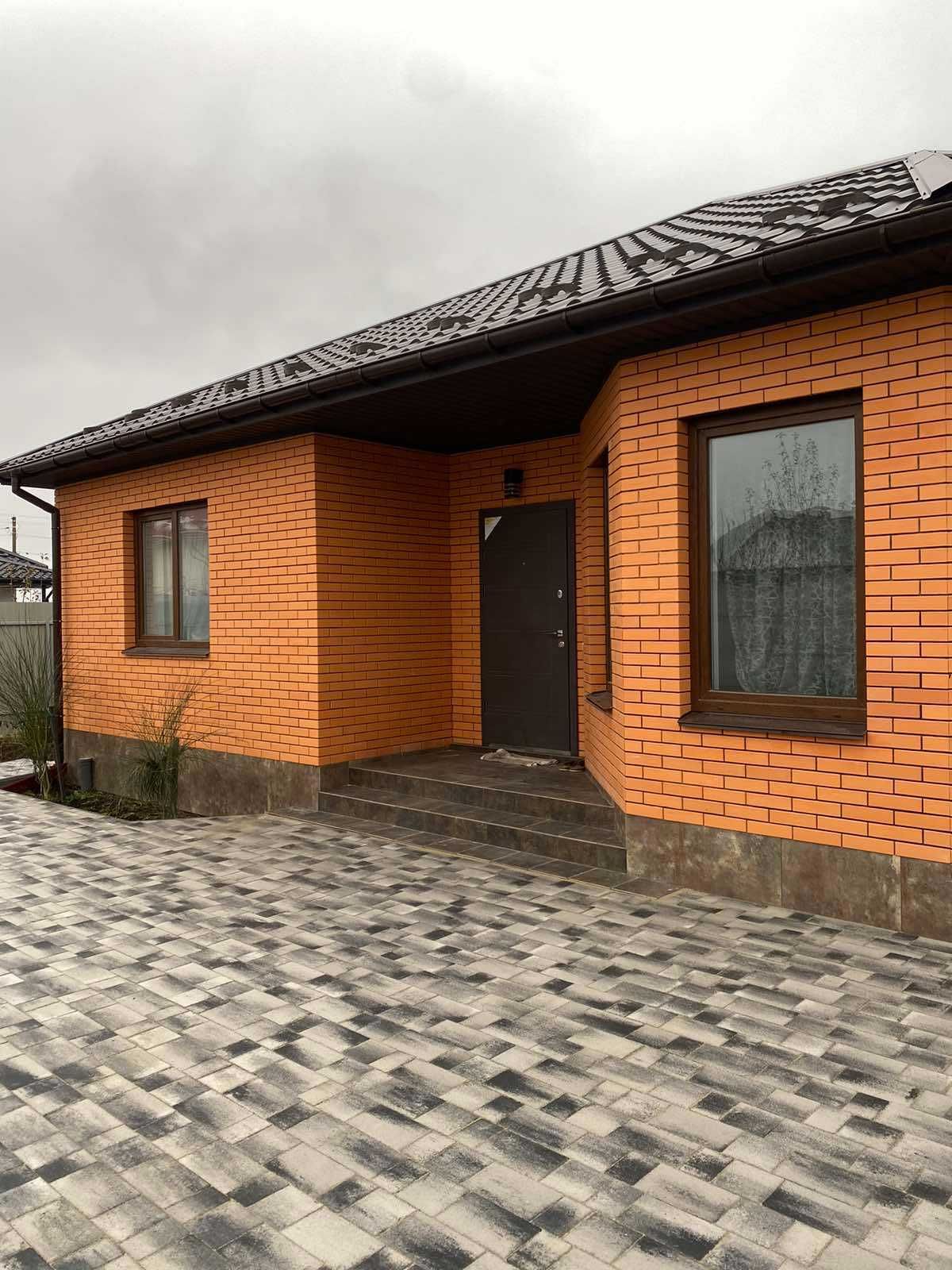 Продається будинок та  земельна ділянка район Старе Місто 4561