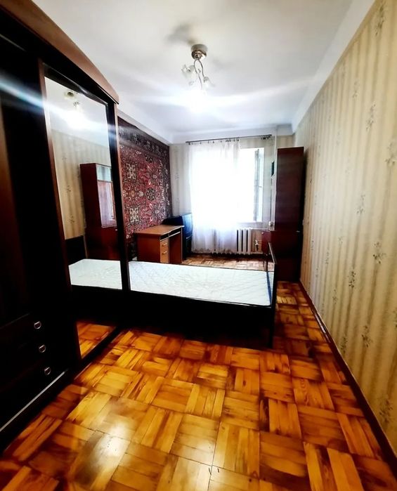 Продажа 2-х комнатной квартиры на Бабурке.