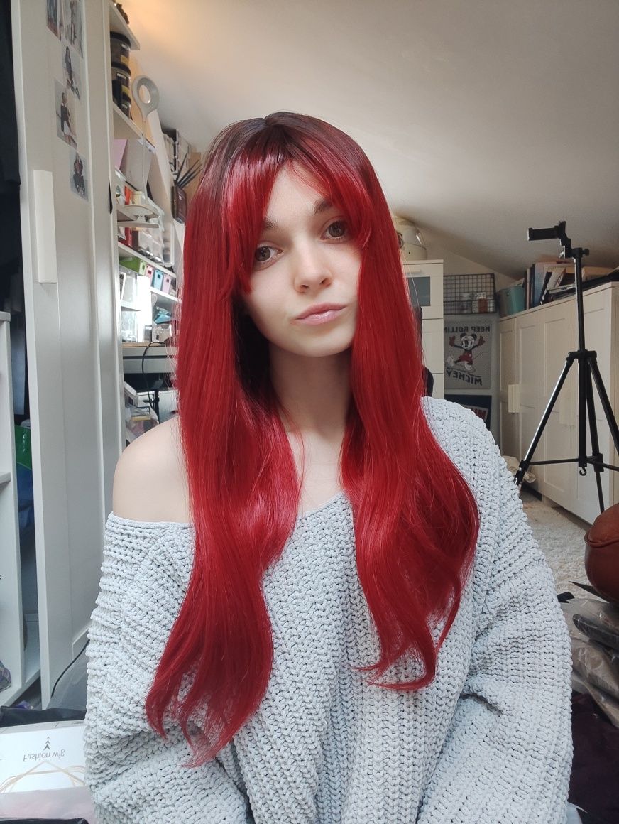 Peruka WIG bordowa z grzywką ombre sombre cosplay