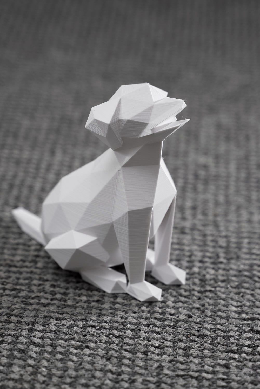 Figurka 3D pies biały
