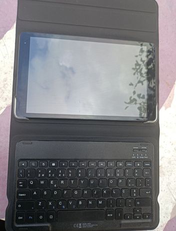 Tablet ALCATEL com teclado (10''-16GB)