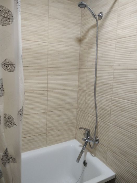 Квартира в центрі міста(вул.Богунська) добово/погодинно.