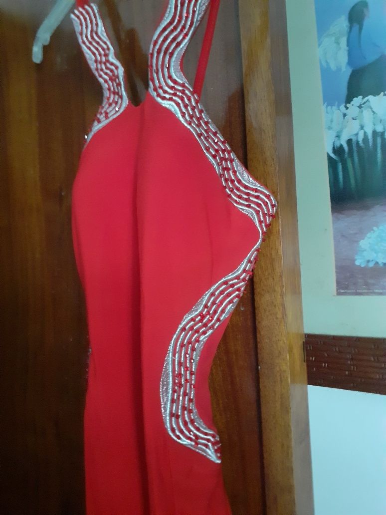 Vestidos usados outros novos