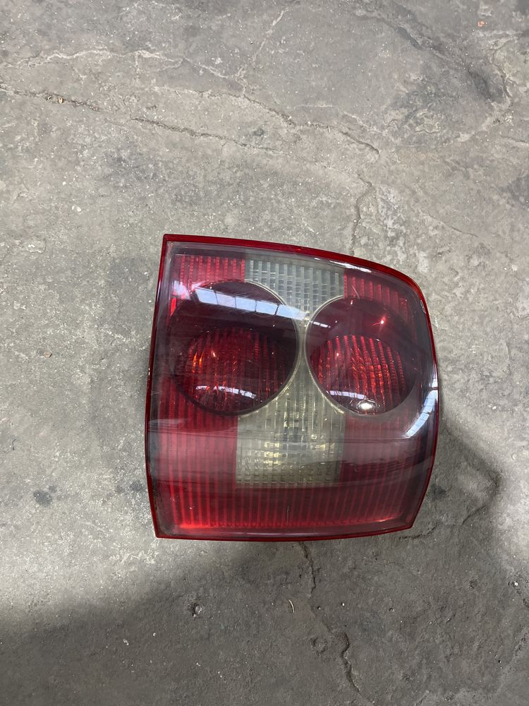 Lampa prawy tyl volkswagen passat b5 lift kombi