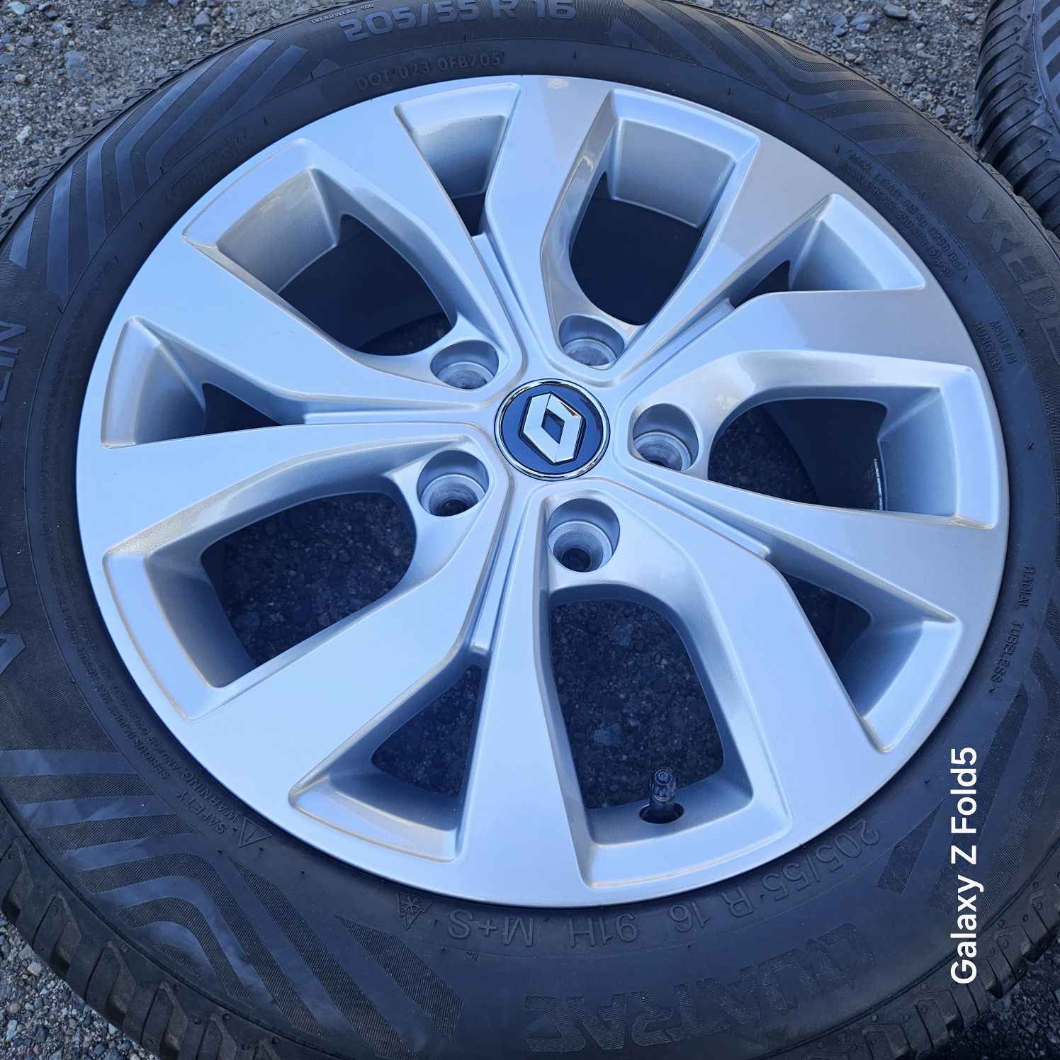 Koła całoroczne 205/55/16 Renault Megane IV 5x114,3 TPMS 7,5mm-7,2mm