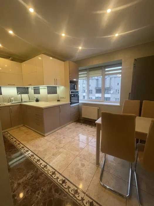 Продаж 3 кім. квартири по вул. Вернадського