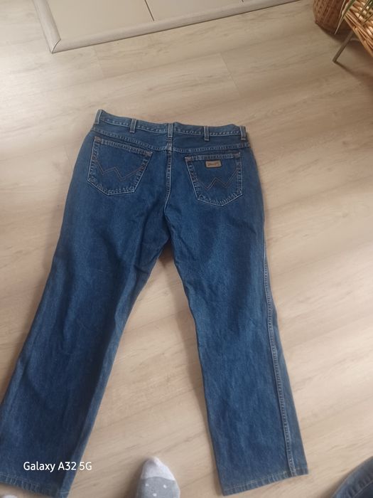 Wrangler meski pas do 105