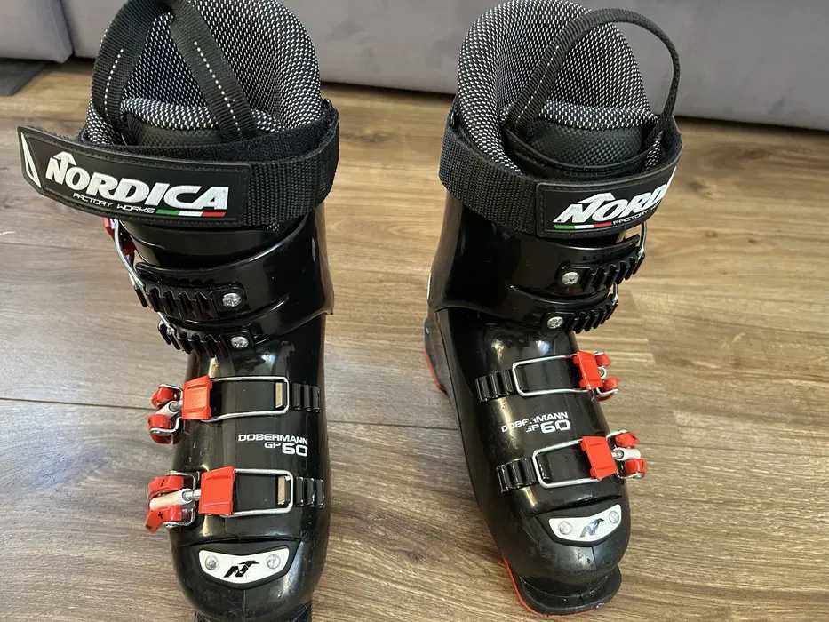 Buty narciarskie dziecięce rozm 33 Nordica Dobermann