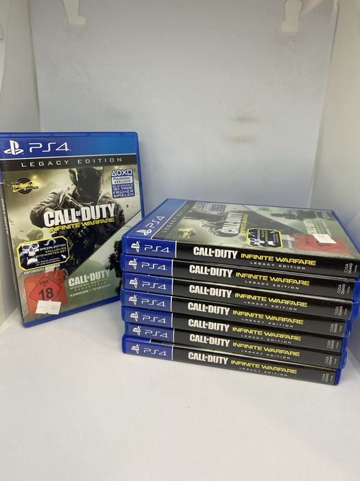 Gry Call of Duty Infinite Warfare Legacy Edition PS4 Zestaw 8 sztuk