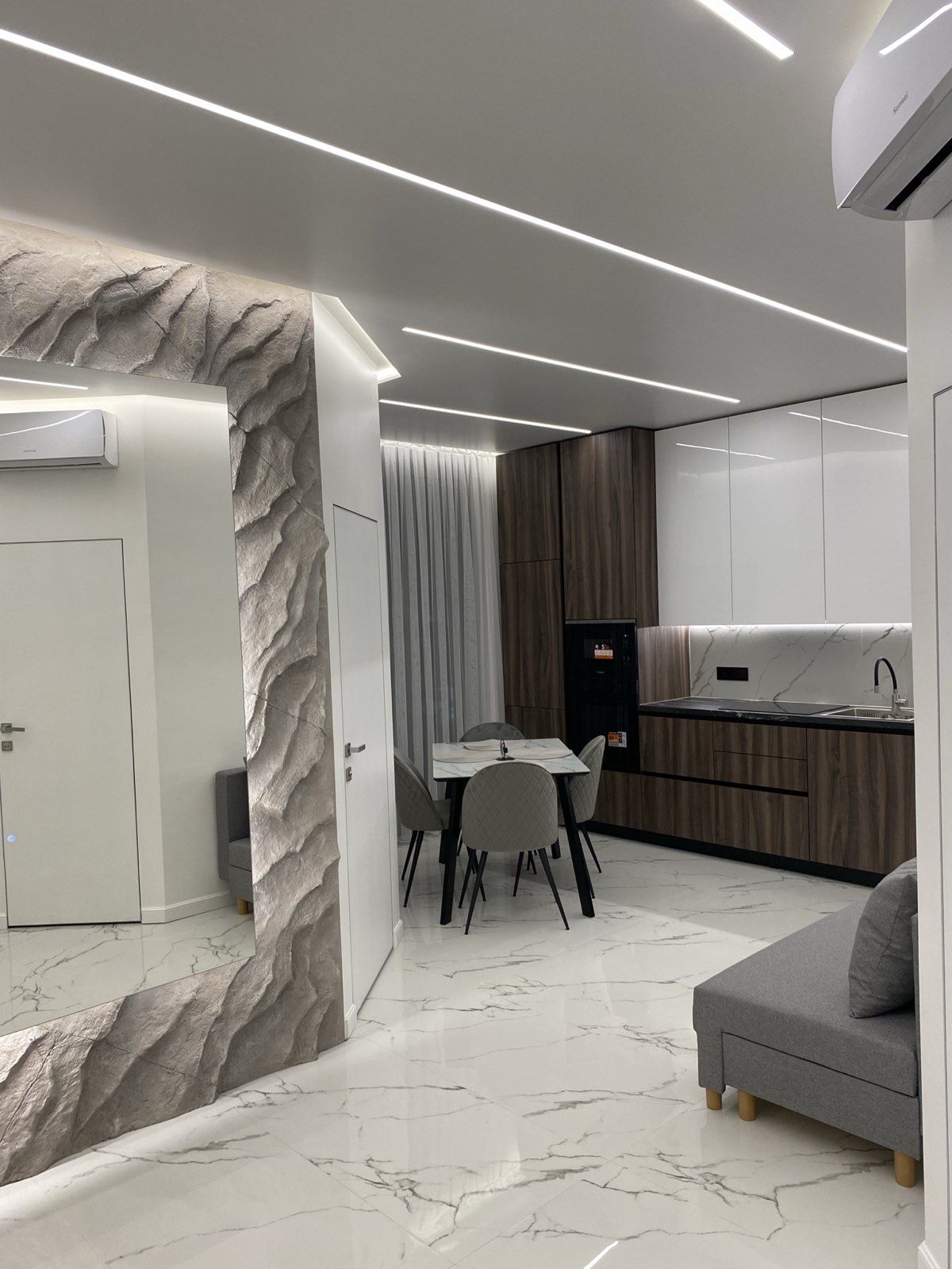 Продам 2 кім на 3 поверсі в ЖК Паркленд