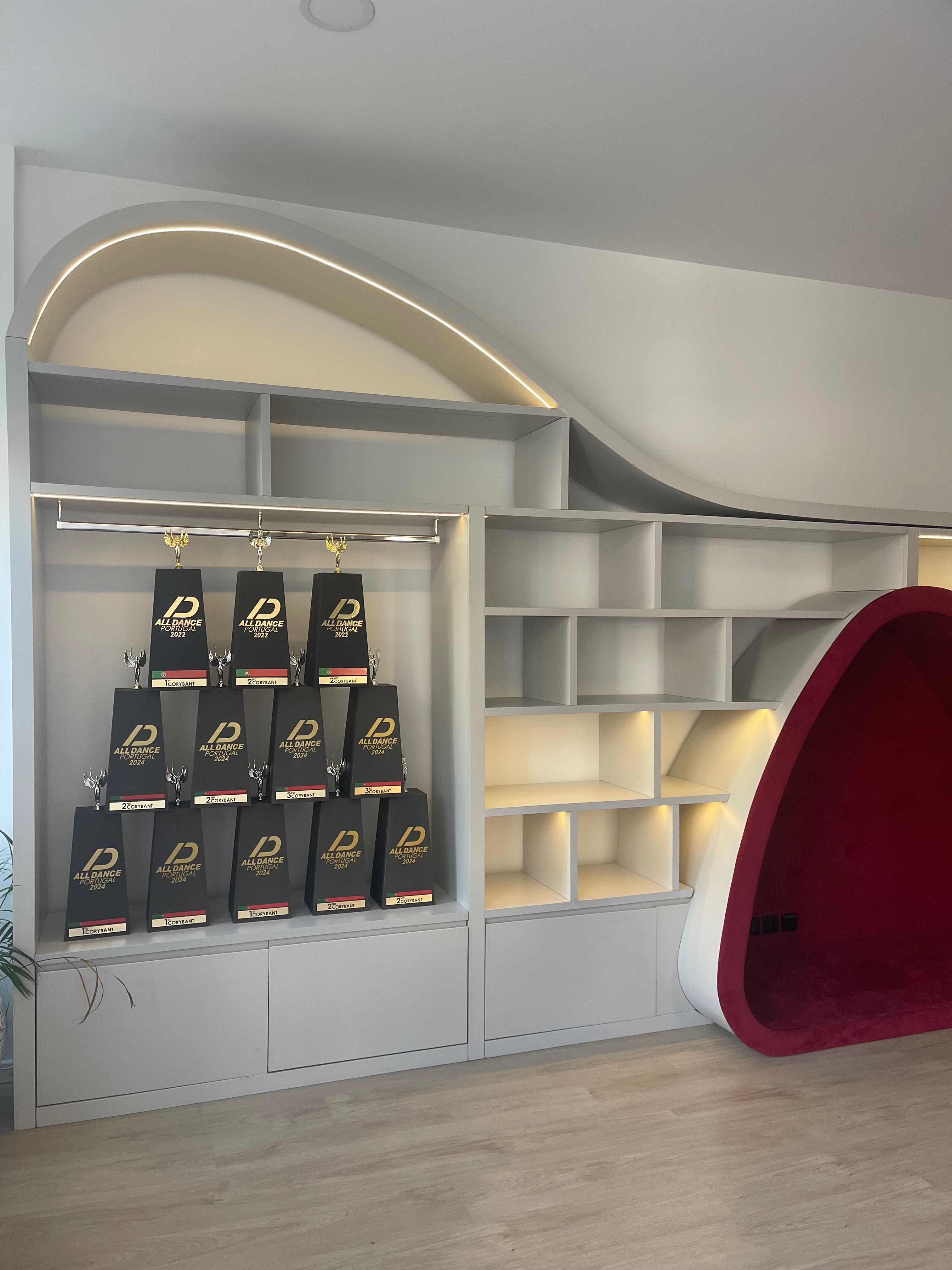 Móvel de loja/ closet
