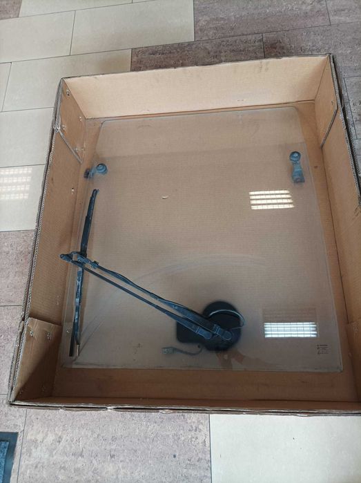 Szyba przód do wózka widłowego TOYOTA 8 FG FD 15-35 1,5t do 3,5t