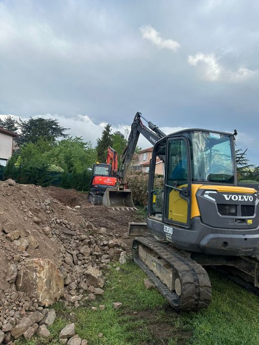 Oeterre terraplanagem Aluguer de máquinas e Camião