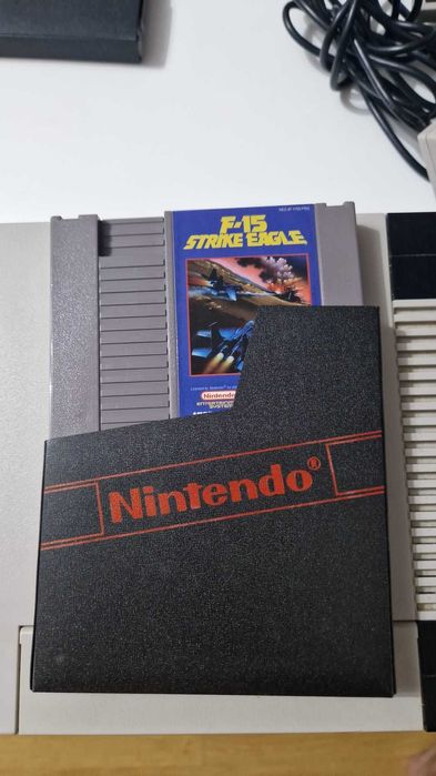 Consola Nintendo NES com jogos