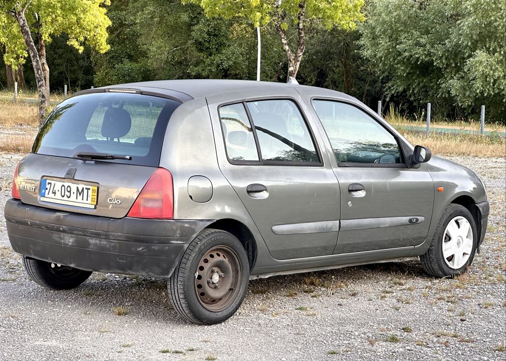 Renault clio 1.2 direcao assistida - pronto a circular