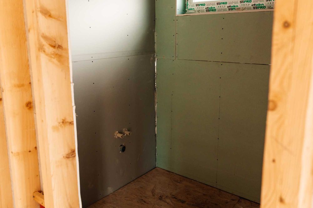 будинок в Карпатах "під ключ" Газ Меблі Камін Чан Мангал. Упр компанія