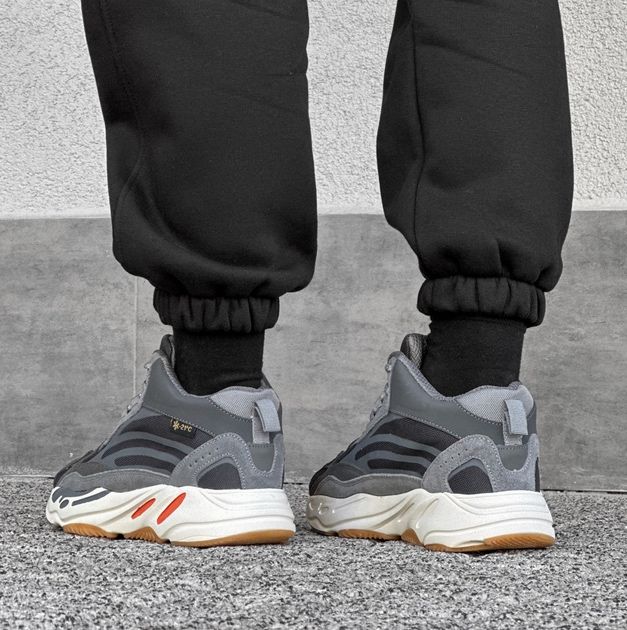 Чоловічі Зимові Кросівки Adidas Yeezy Boost 700 v2 з хутром до -21 °