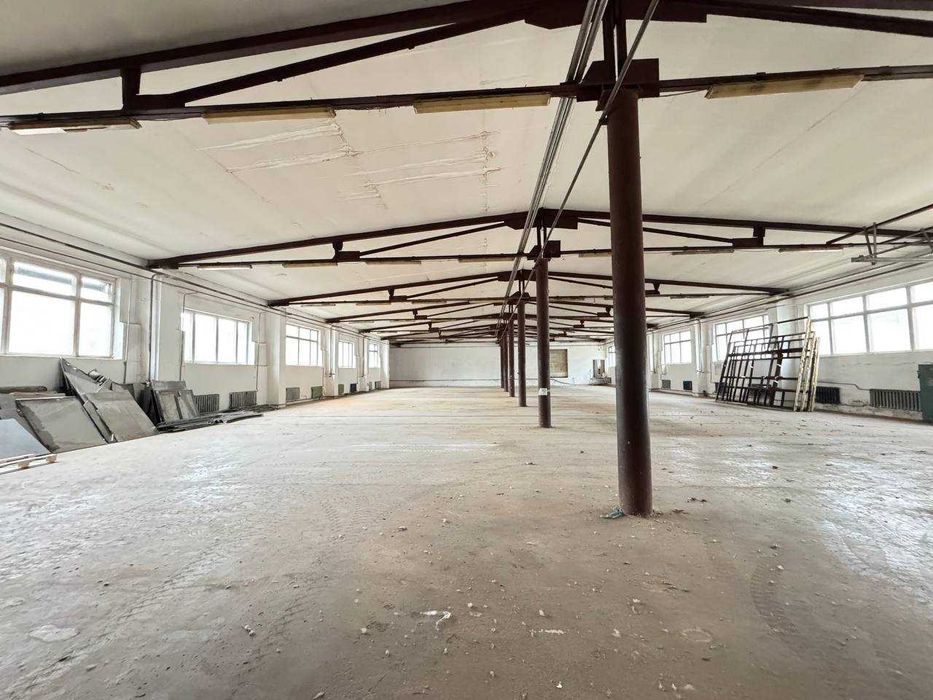 Теплий склад 1100 квм. чекає на ваш бізнес!