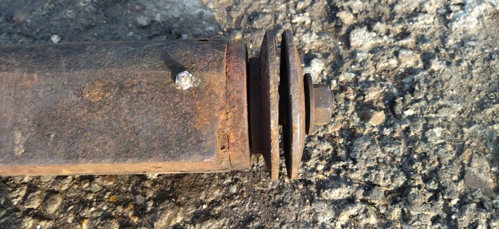 Wał ułożyskowany do cyrkularki krajzegi długość 48 cm piła stołowa