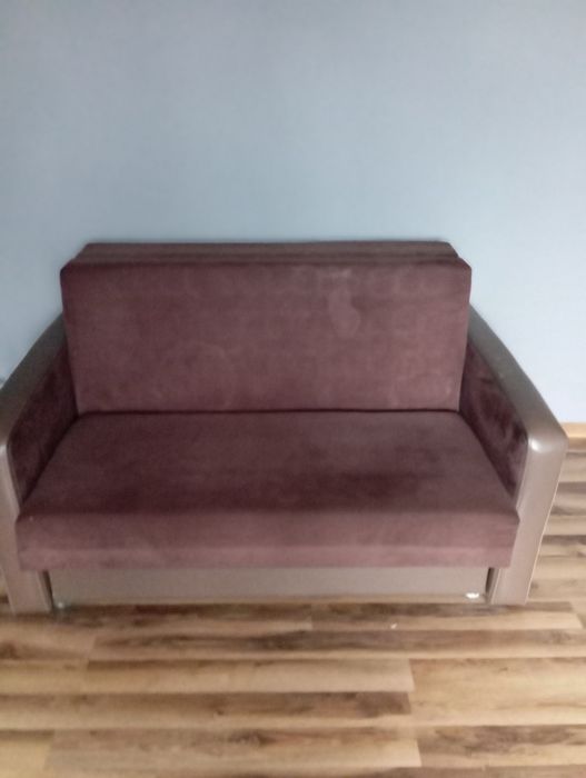 Sprzedam sofę dwuosobową