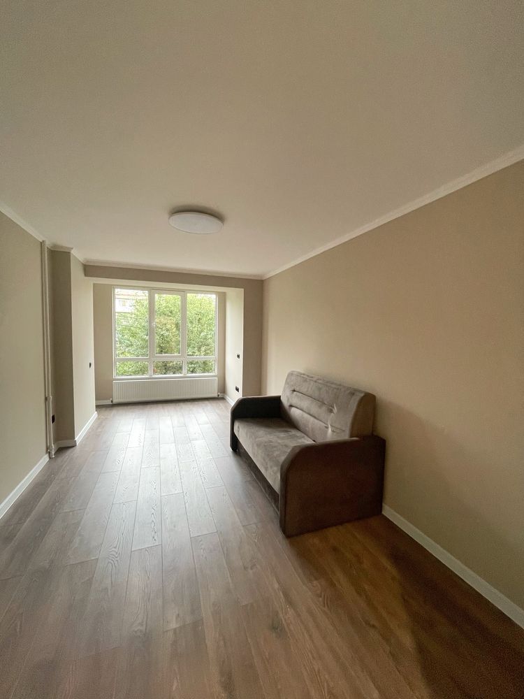 Продаж 2-к квартири, район Комарова