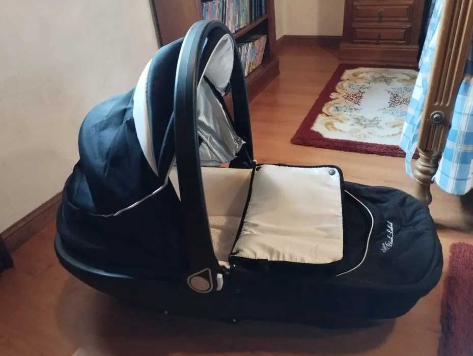 Trio da Chico (carrinho com cadeira, ovo, alcofa e base para carro)