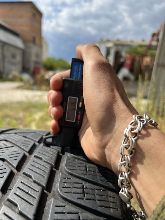 Шини 295/40/20 Pirelli;23 рік‼️; пара зимові; резина склад R20