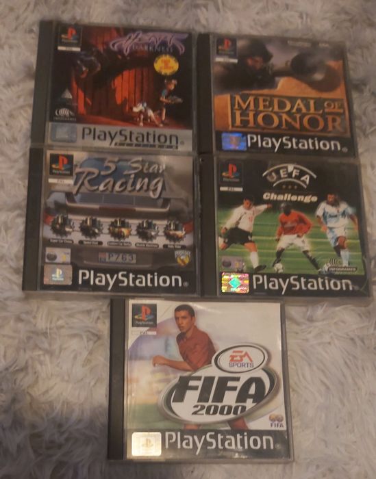 PlayStation vários jogos.