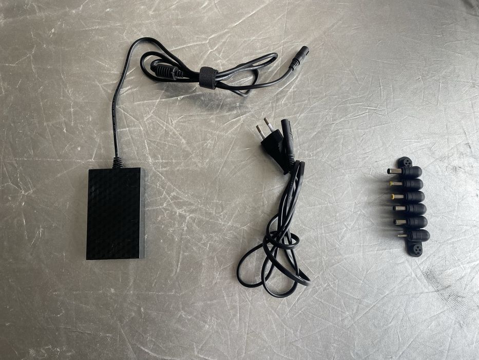 Універсальний адаптер для ноутбука Gembird NPA-AC3, майже новий